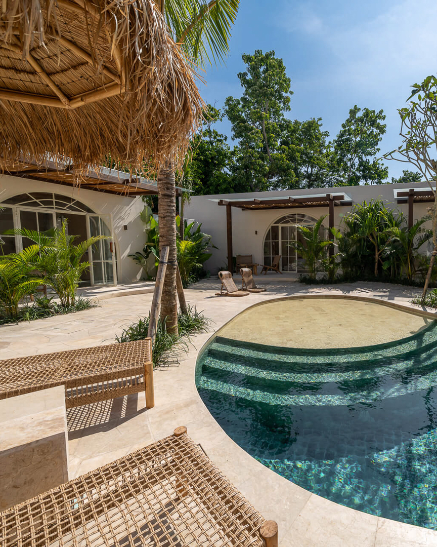 Uluwatu Bali Yoga Retreat with Namastarryn 2026_Pool Uluwatu Bali Yoga Retreat with Namastarryn 2026_Pool